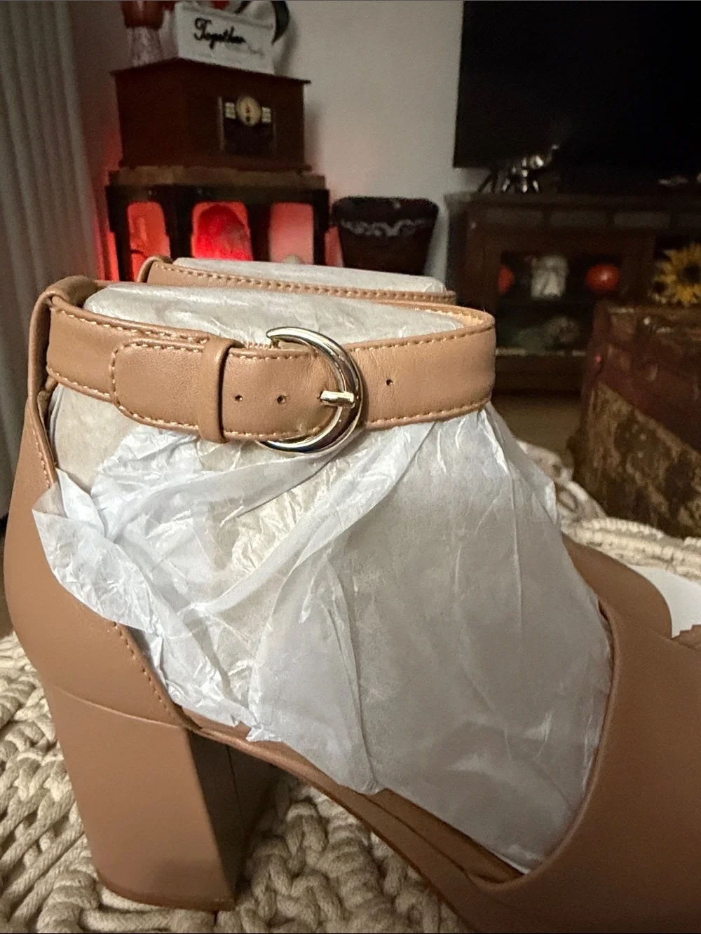 Naturalizer Tan Platform Sandals with Ankle Strap